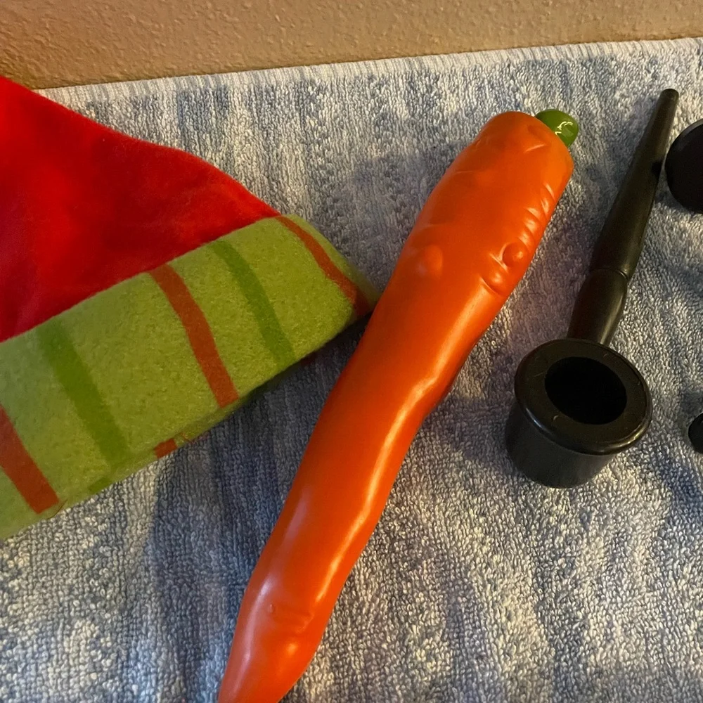 Snowman Kit Eyes Pipe Buttons Hat Scarf